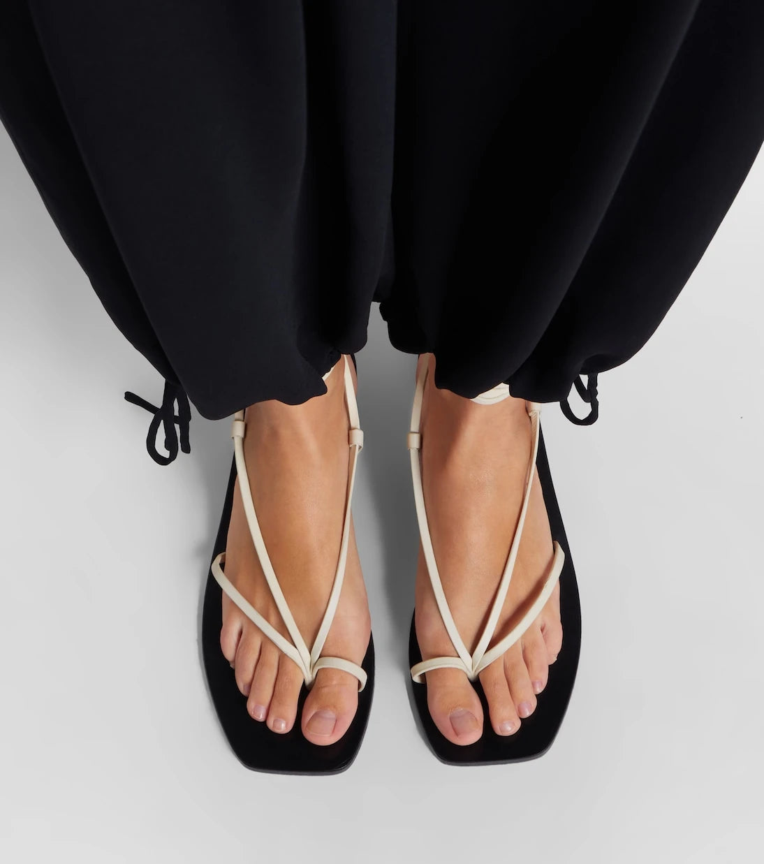 A.Emery - Nolan leather thong sandals