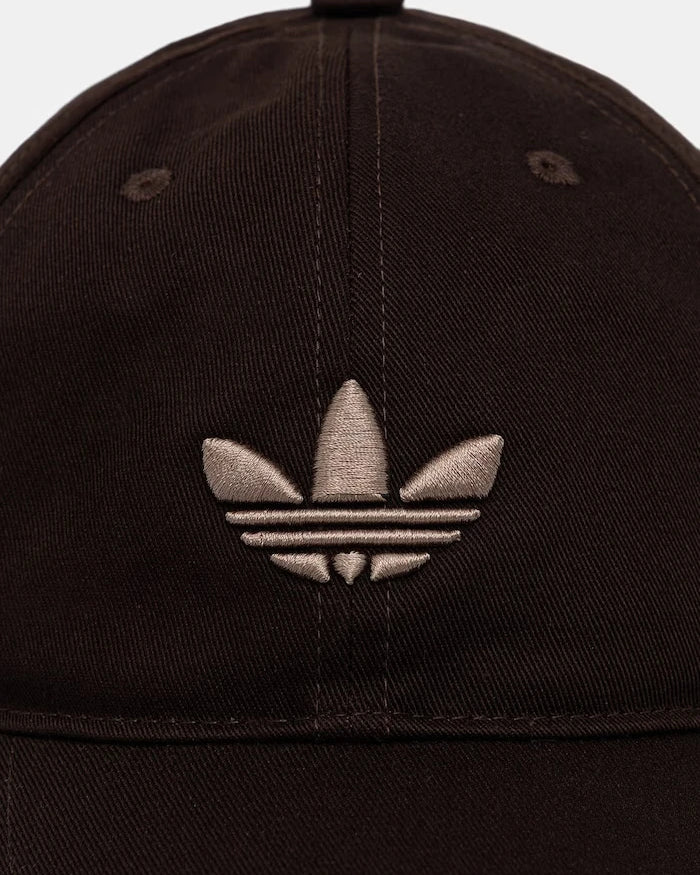 adidas Originals pamuklu vizörlü şapka Adicolor