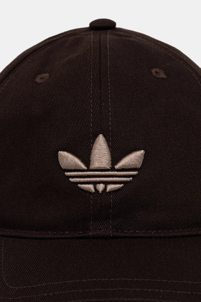 adidas Originals pamuklu vizörlü şapka Adicolor