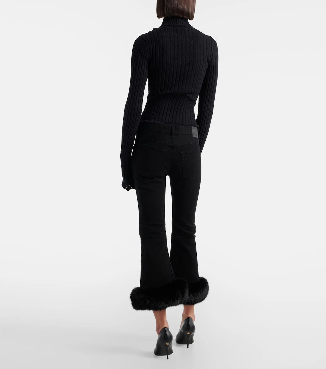 Balenciaga - بنطلون جينز كابري بقصة منخفضة