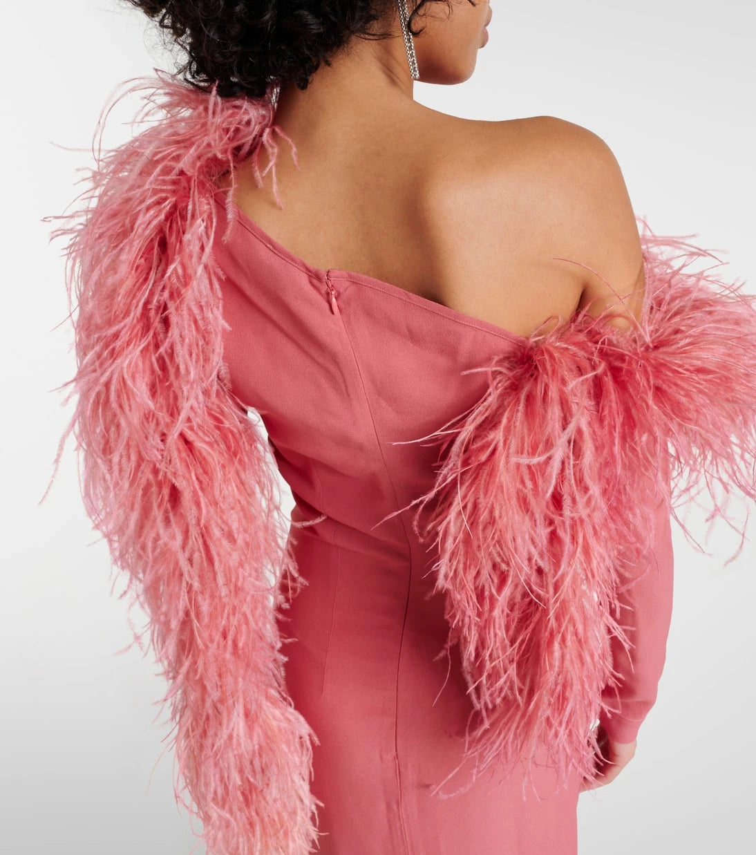 Taller Marmo - Garbo feather-trimmed gown