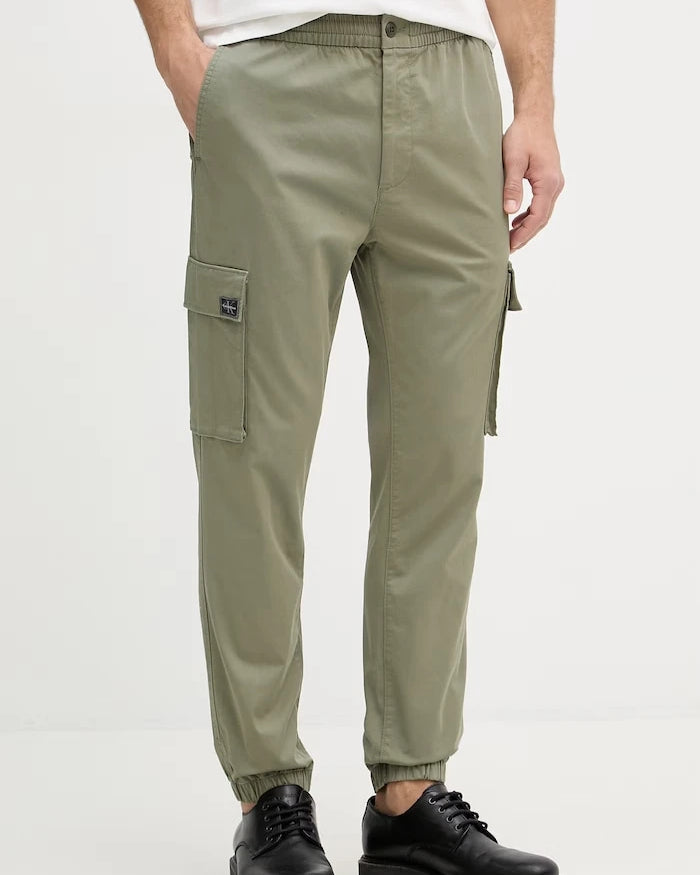 Calvin Klein Jeans erkek pamuklu elastan kargo pantolon