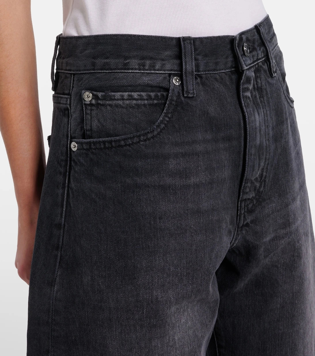 بنطلون جينز Frame - Bubble Crop بقصة أرجل واسعة وخصر عالٍ