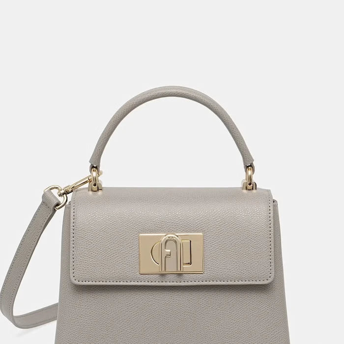 Furla yapılı kadın deri çanta