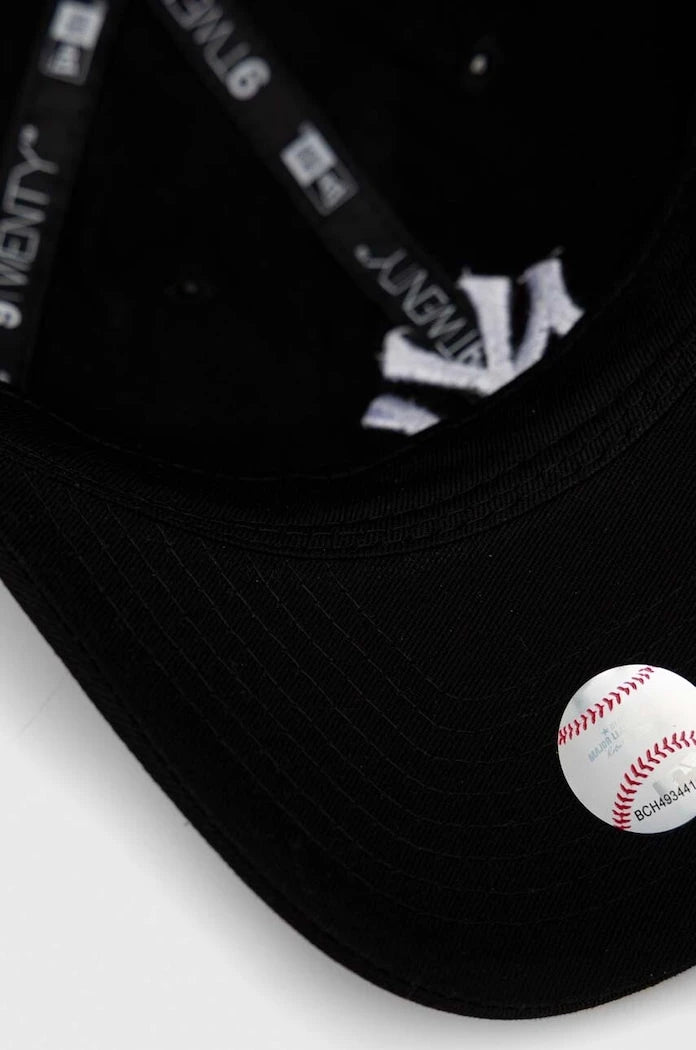 New Era LEAGUE ESSENTIAL 9TWENTY® pamuklu vizörlü şapka