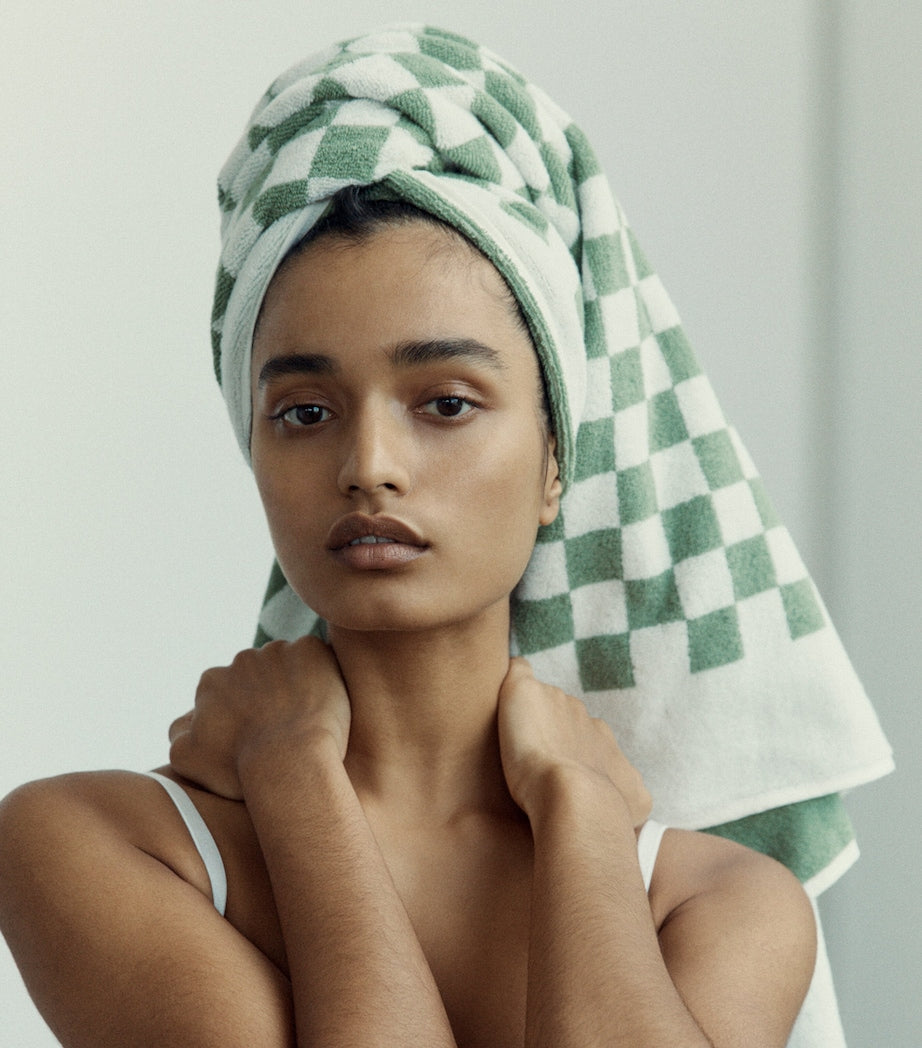 BAINA Check Roman Beach Towel (90cm x 170cm)