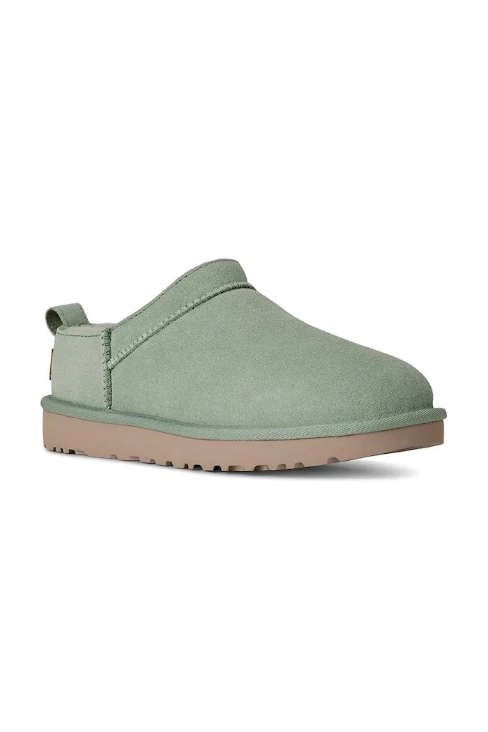 Велурени чехли UGG W Classic Micro