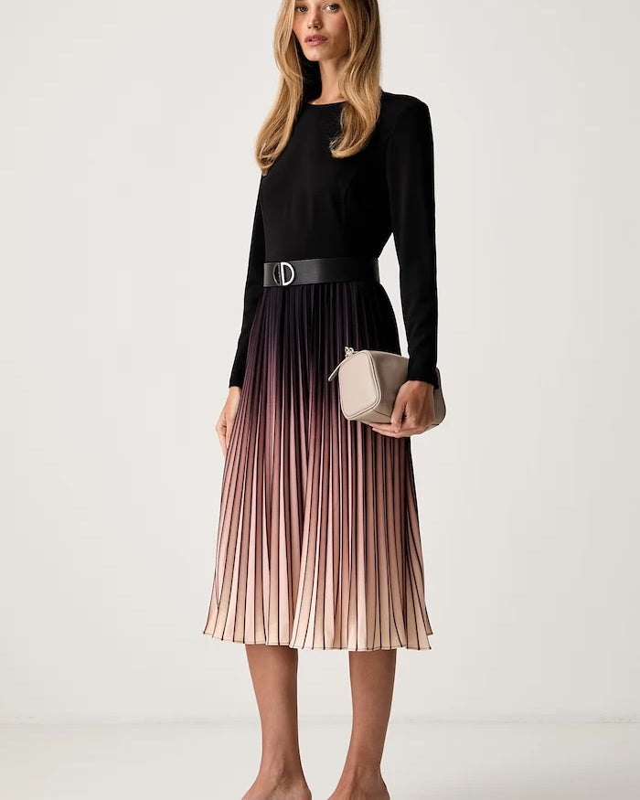 DKNY kloş elbise