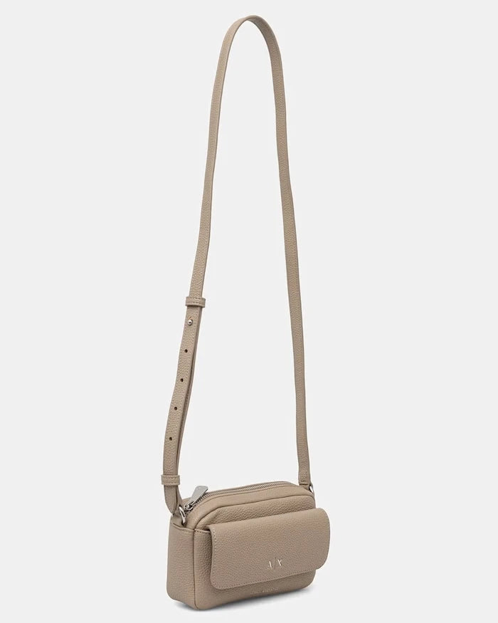 Armani Exchange чанта дамски от имитация на кожа