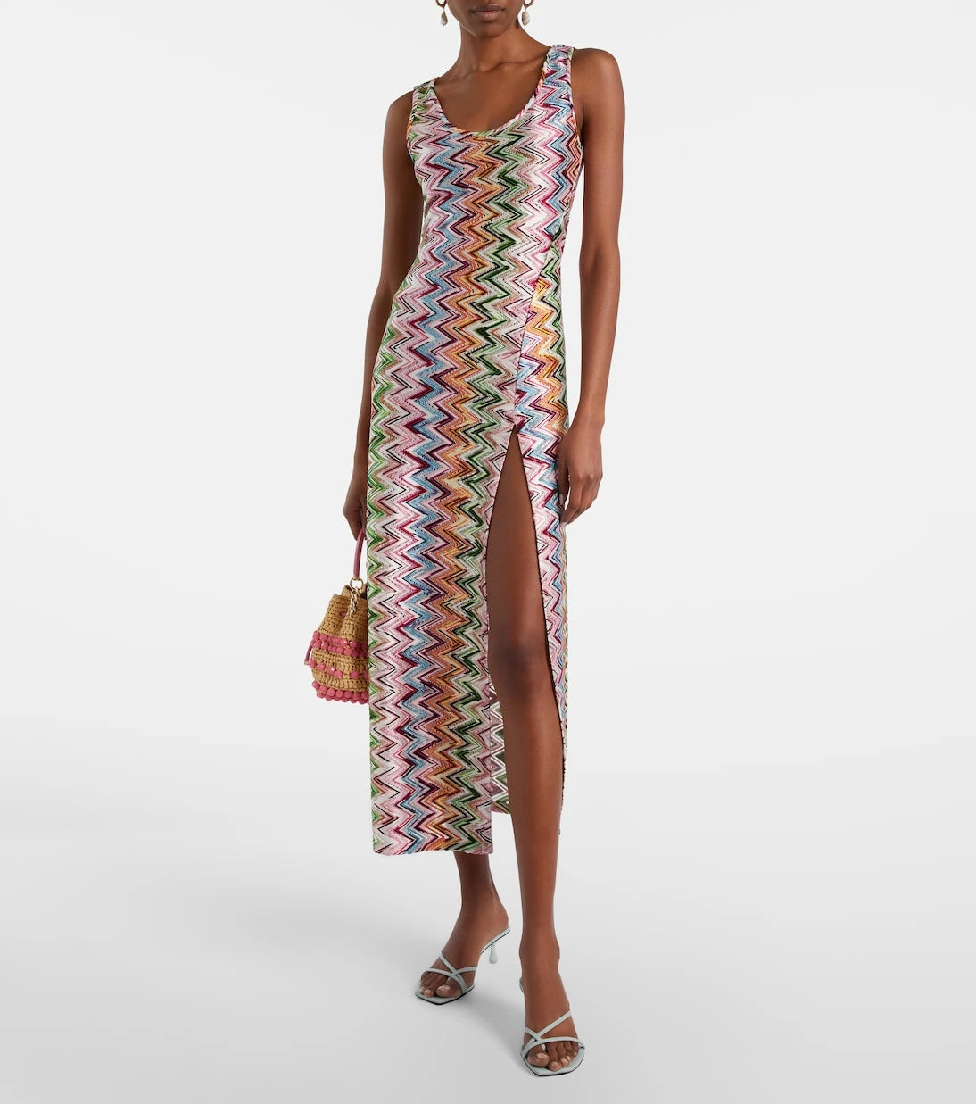 Missoni - غطاء شاطئ بنمط متعرج