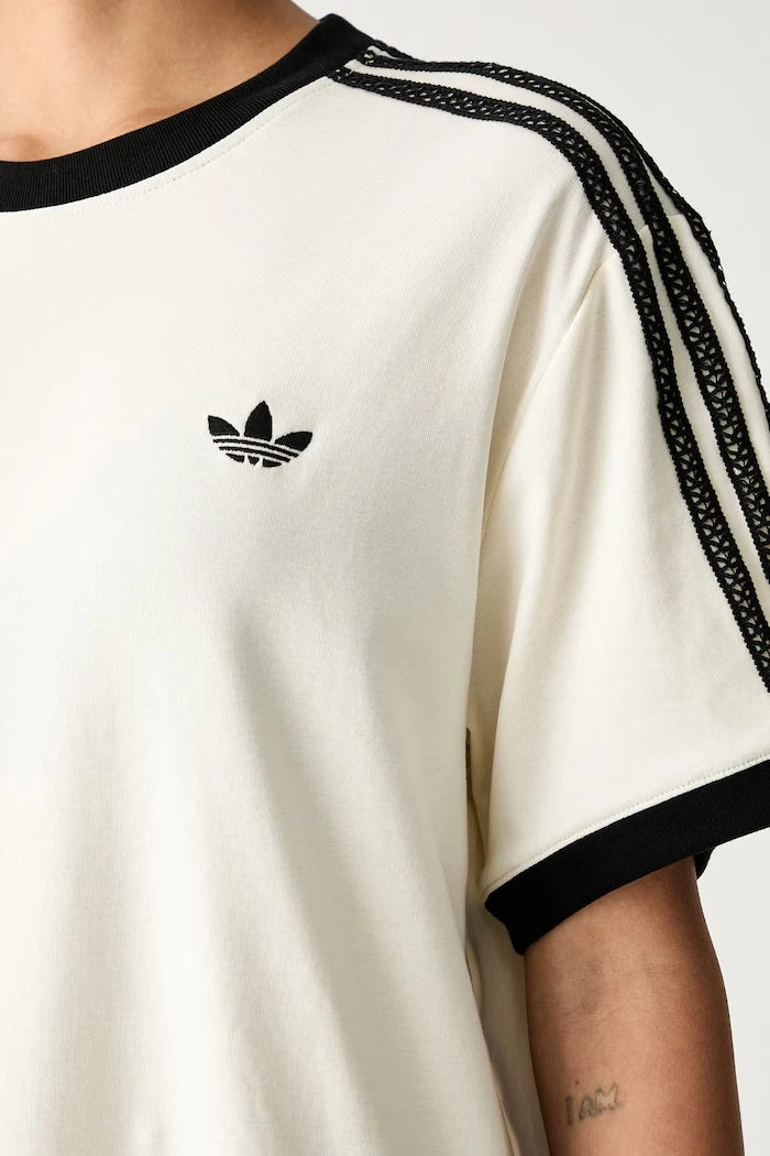adidas Originals pamuk ve elastanlı kadın tişörtü