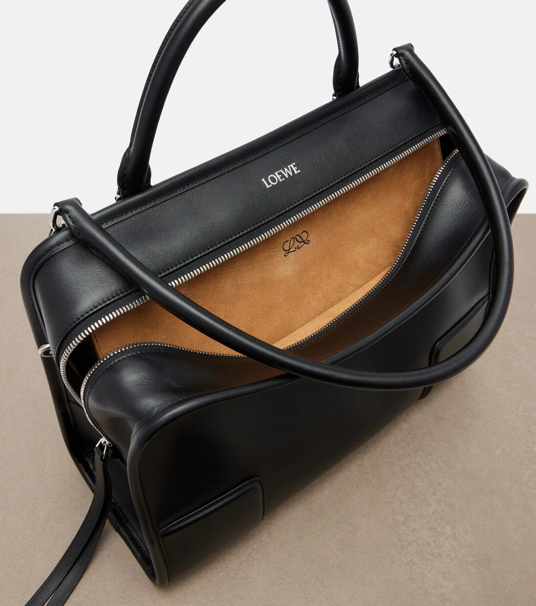 Loewe - Amazona 180 Large leather top-handle bag