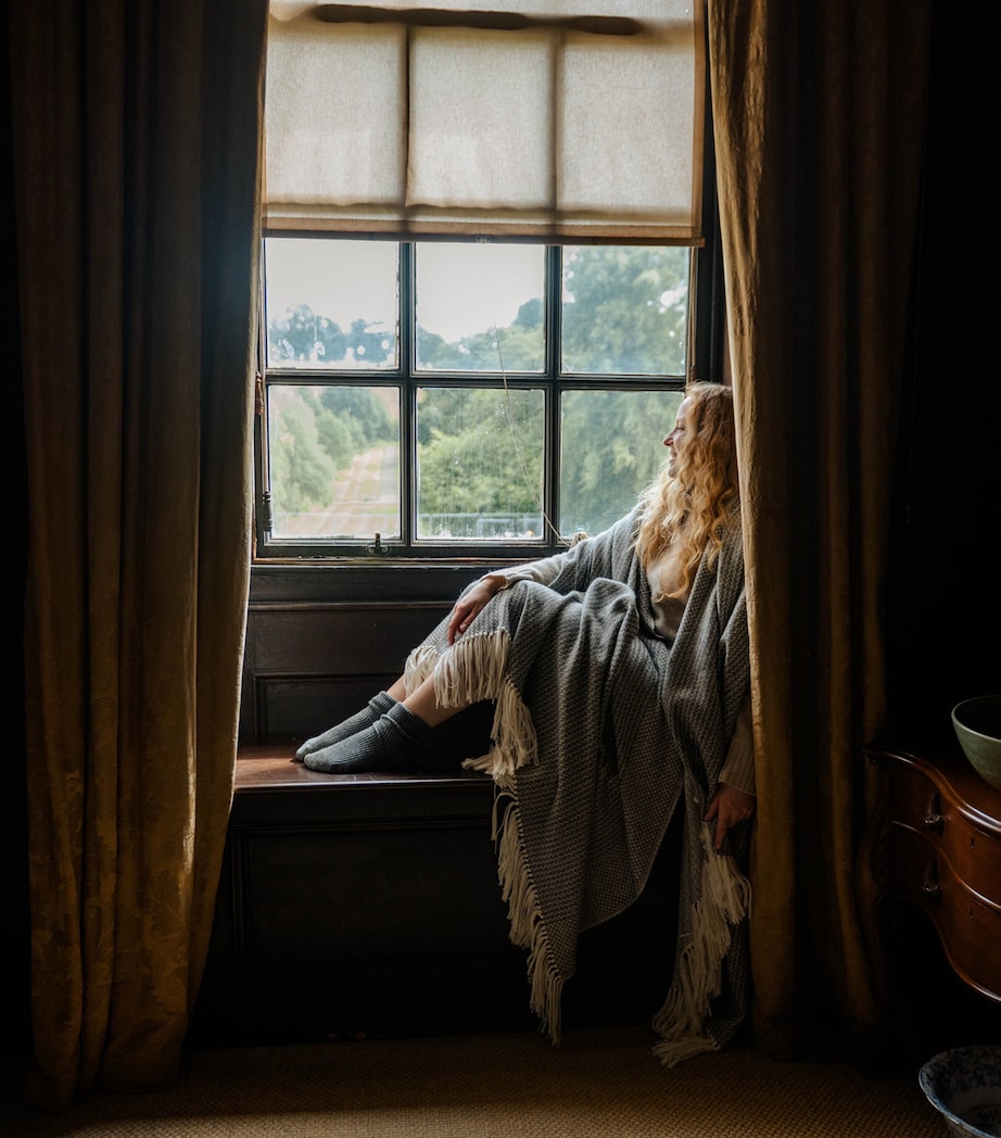 Araminta Campbell Alpaca-Blend Woodland Inkcap Throw (150cm x 230cm)