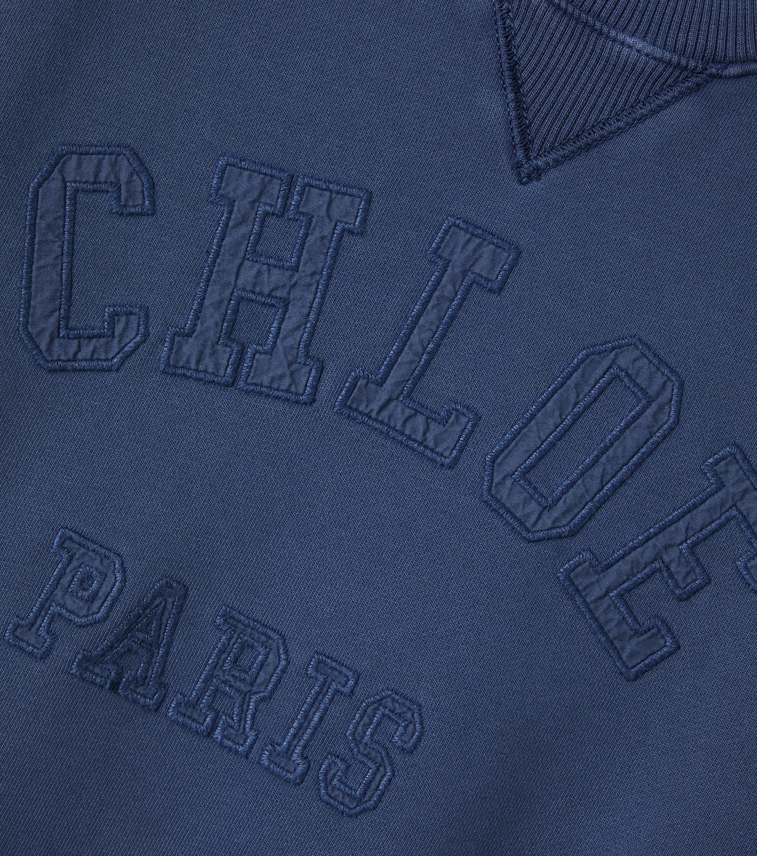 Chloé Kids - سويت شيرت من القطن الفليس بشعار الماركة