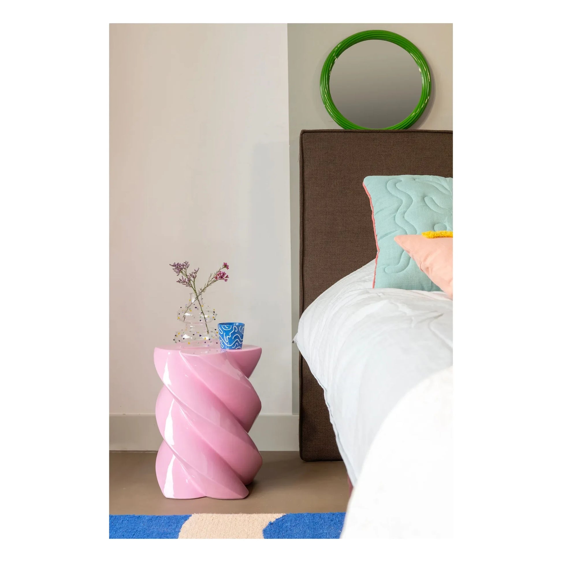 &Klevering - Pillar side table | Candy pink