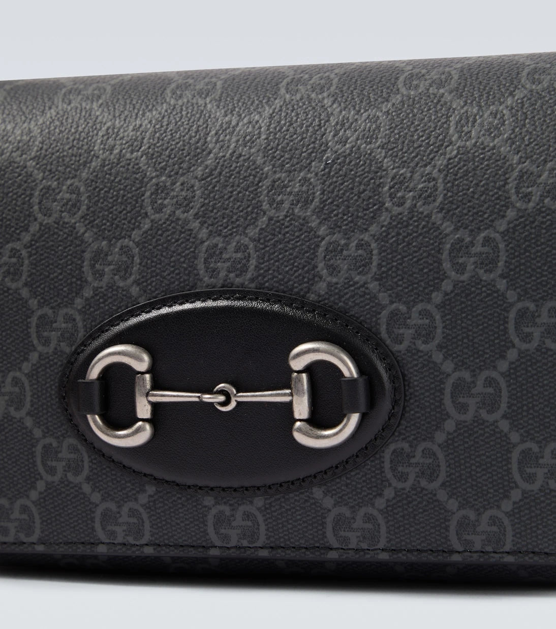 Gucci - GG Supreme leather-trimmed canvas crossbody bag