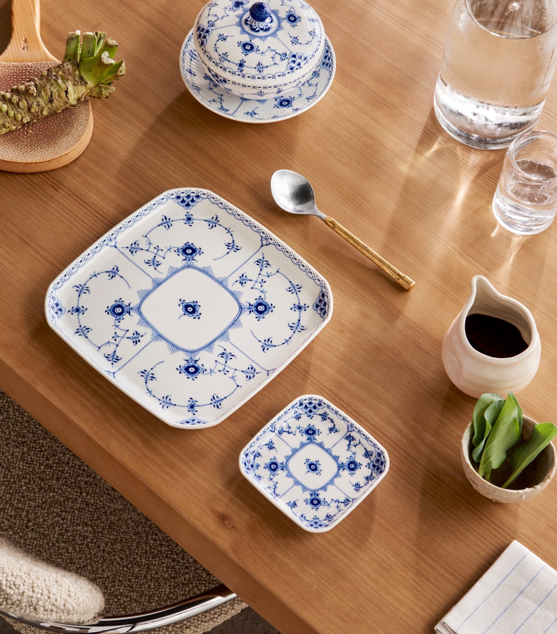 Blue Fluted Half Lace Square Plate (21cm)