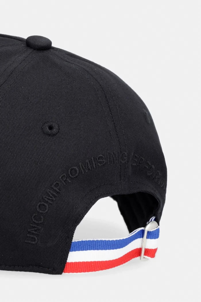 Памучна шапка с козирка Blauer KNIGHT