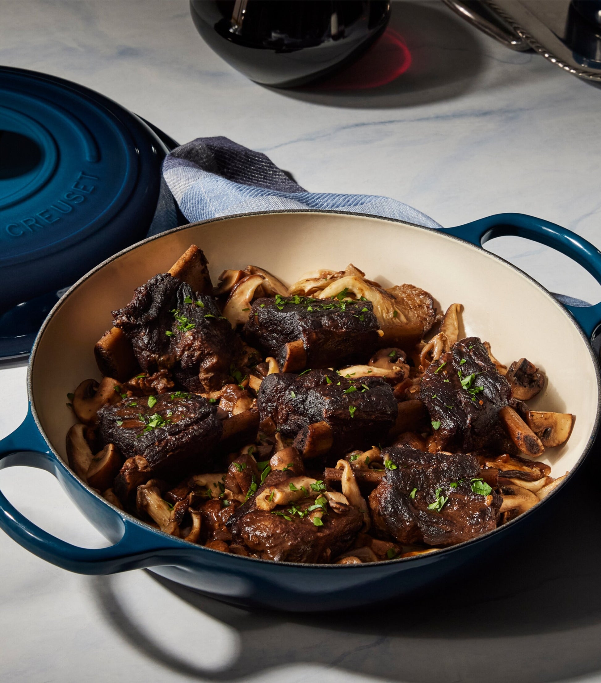 Enamelled Cast Iron Shallow Casserole Dish (26cm)