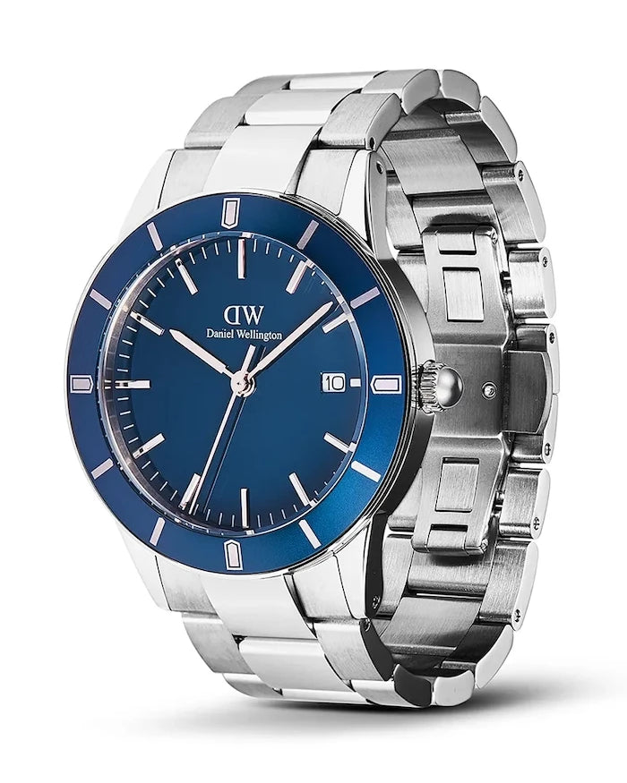 Часовник Daniel Wellington