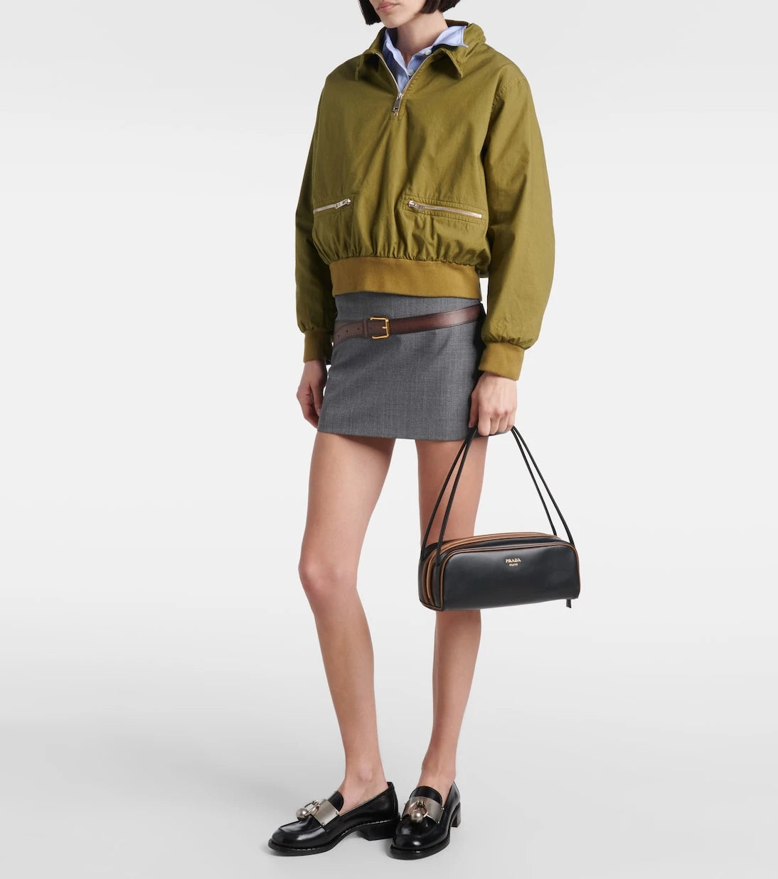 Prada - حقيبة كتف برادا سوينغ صغيرة من الجلد