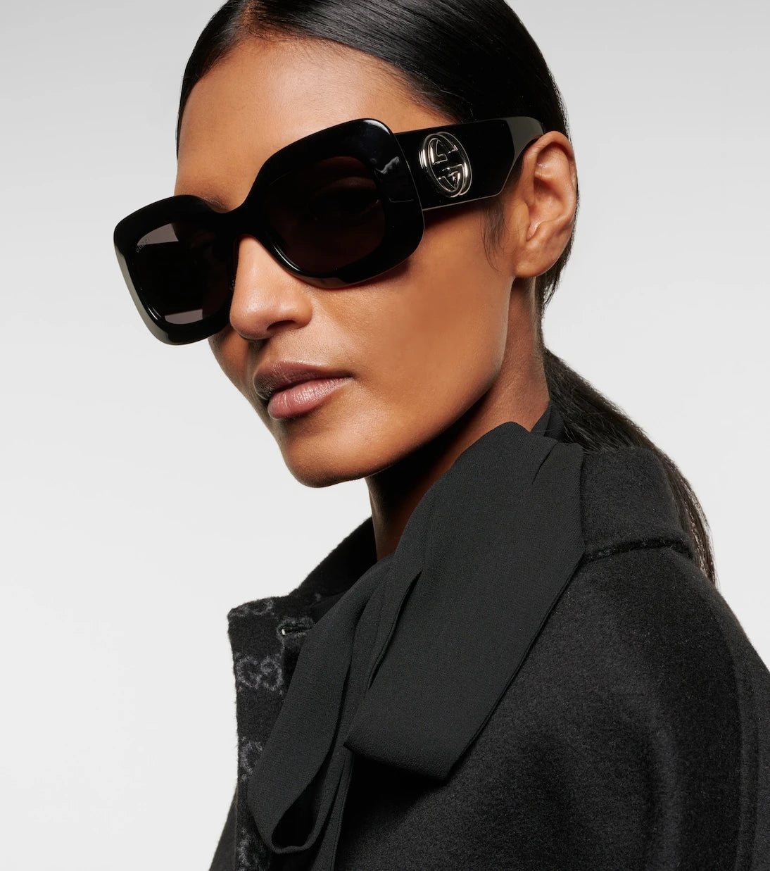 Gucci - Fifth Avenue oversized sunglasses