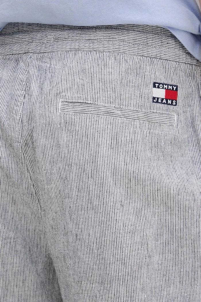 Tommy Jeans erkek pamuklu elastanlı chino kısa pantolon