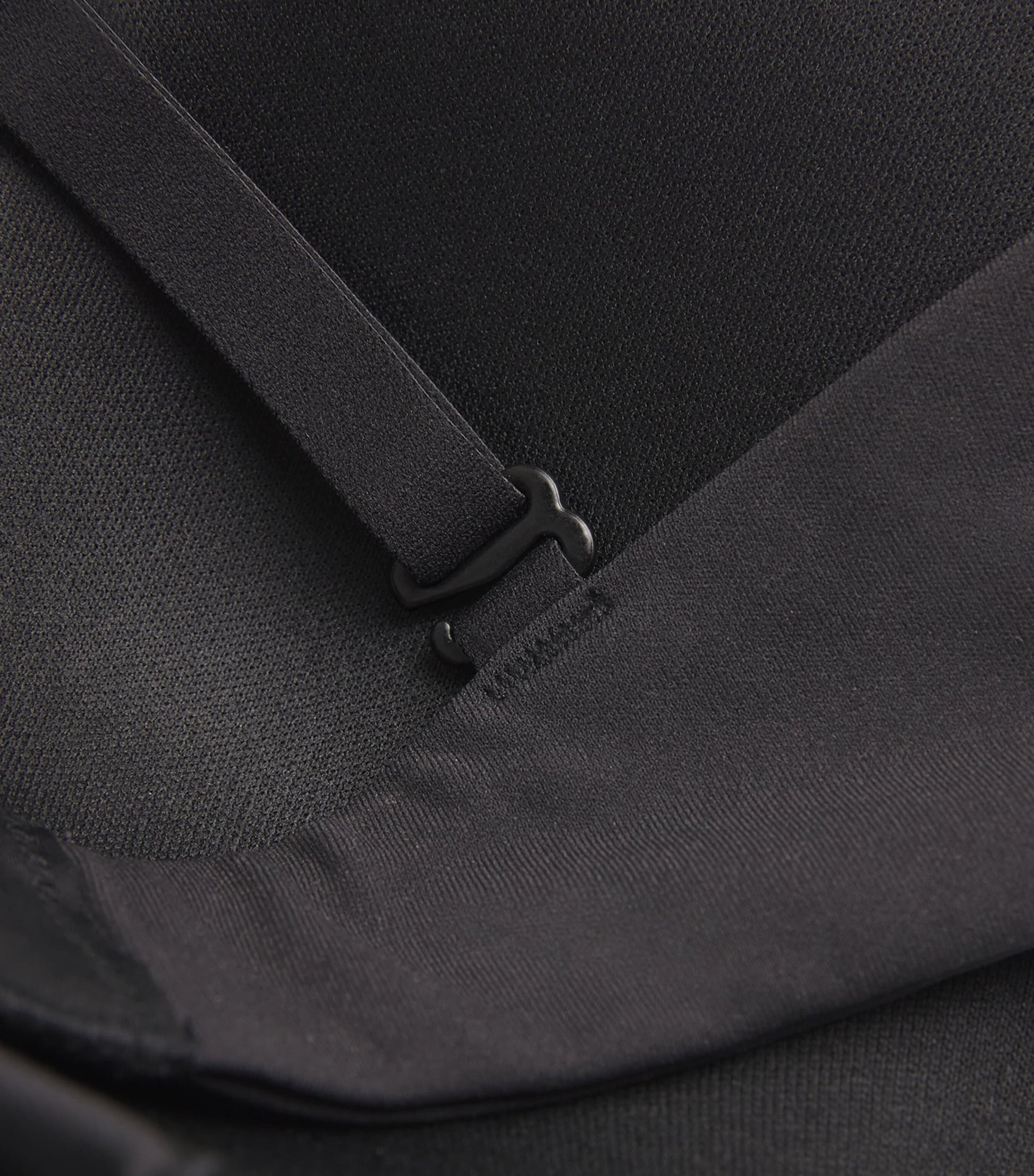 Skims Black Fits Everybody Push-Up Demi Bra