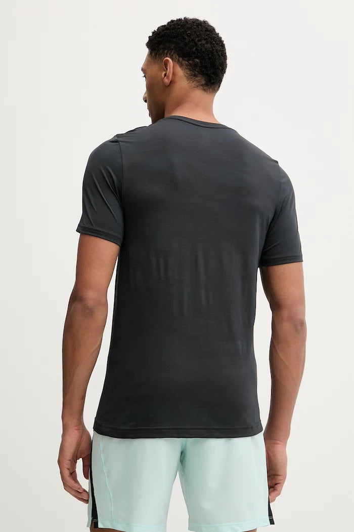 Under Armour Vanish Antrenman Tişörtü