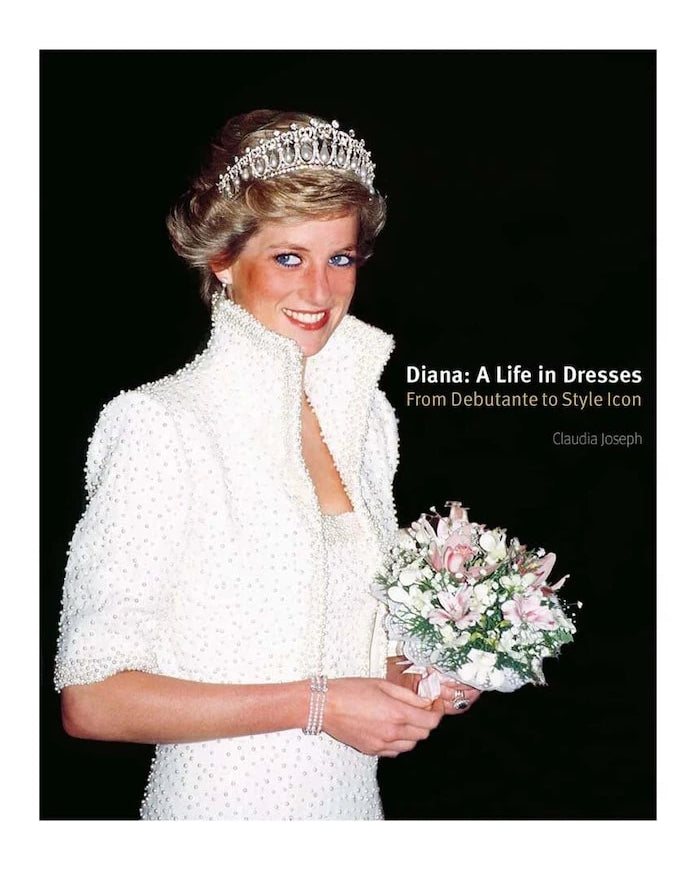Diana: A Life in Dresses by Claudia Joseph