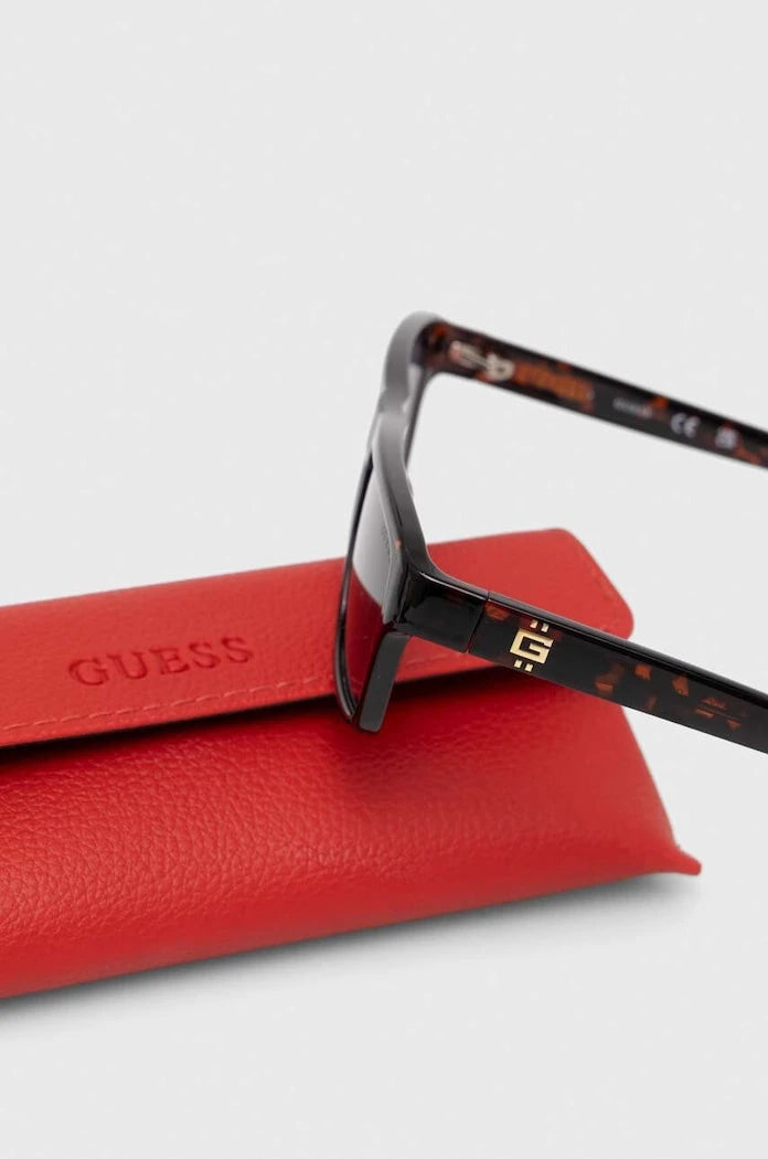 Слънчеви очила Guess