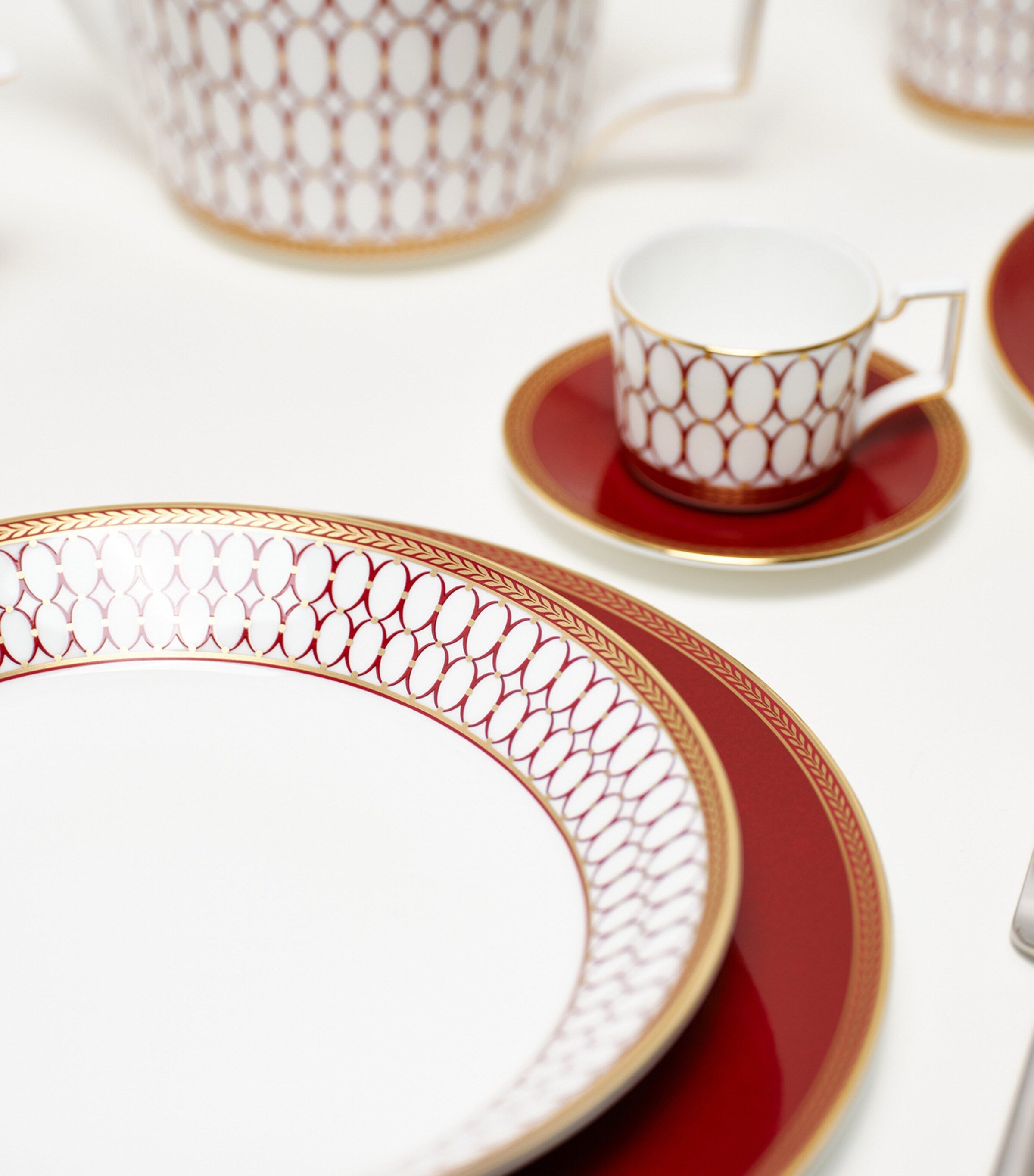 Renaissance Deep Plate (22cm)