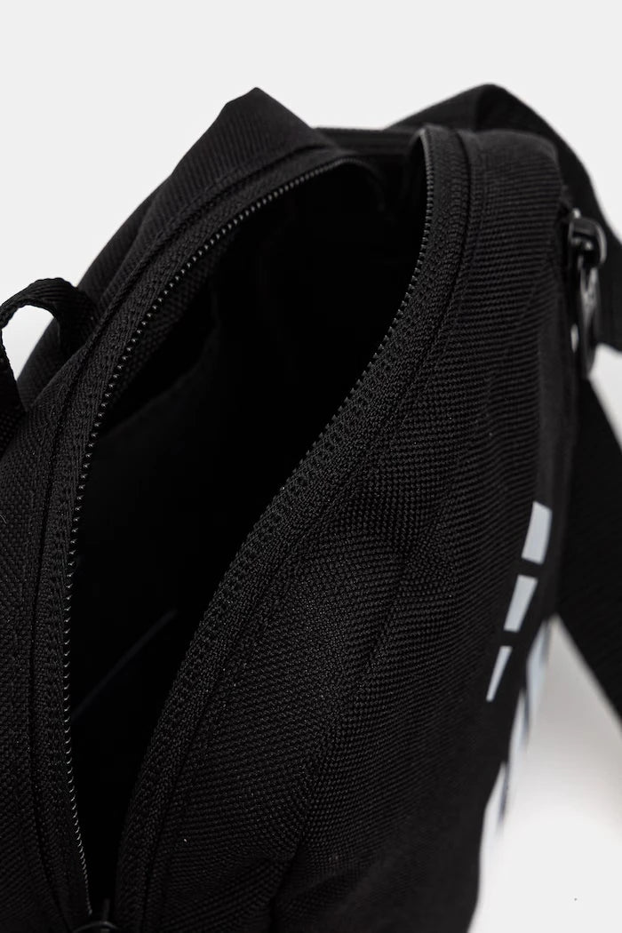 adidas omuz çantası