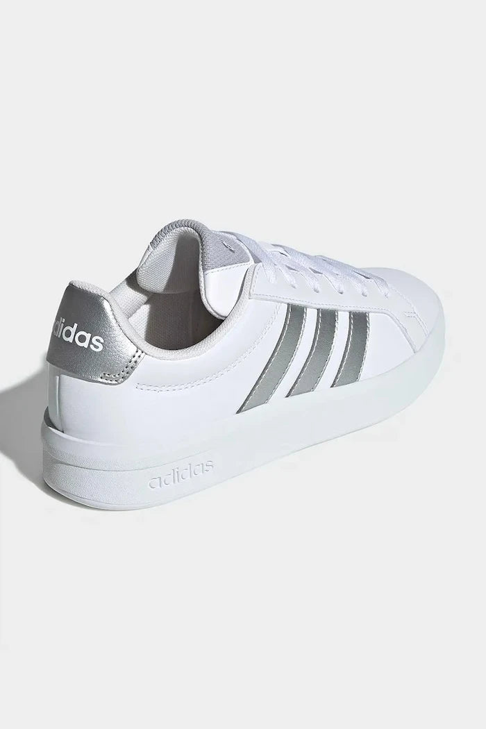 Детски маратонки adidas GRAND COURT 3.0