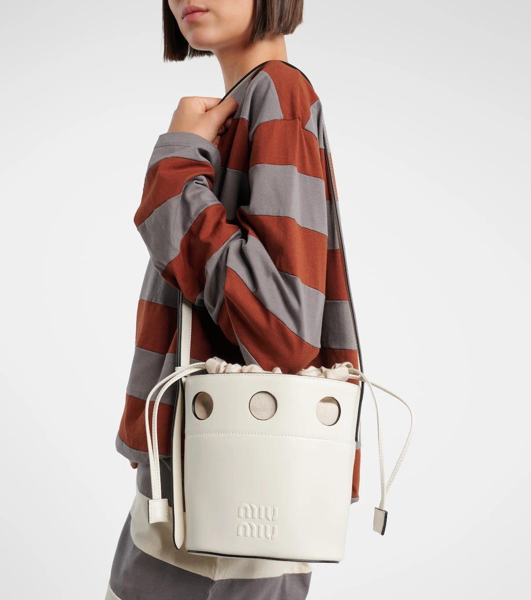 Miu Miu - Leather bucket bag