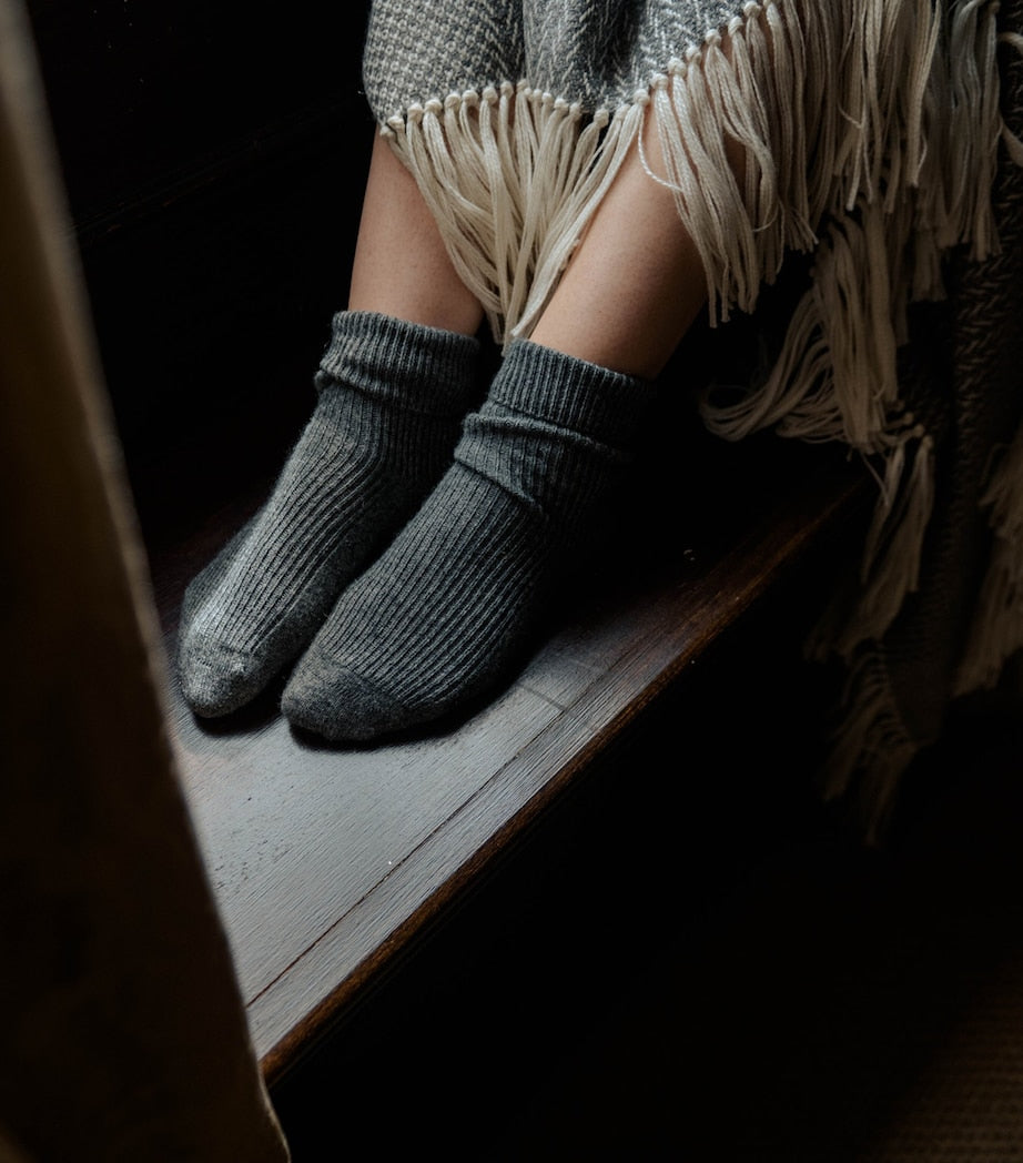 Araminta Campbell Alpaca-Blend Woodland Inkcap Throw (150cm x 230cm)