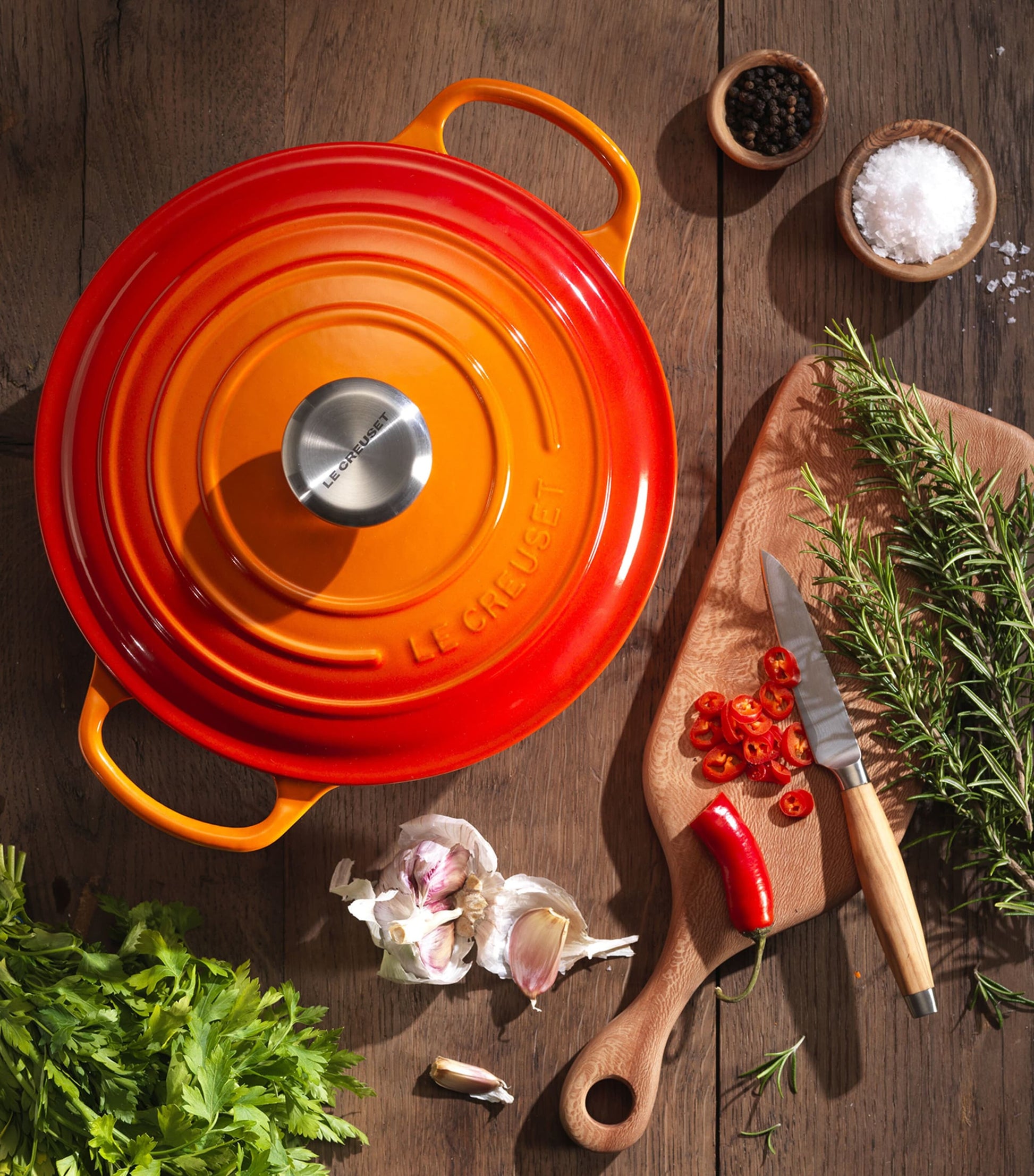 Cast Iron Round Casserole Dish (26cm)