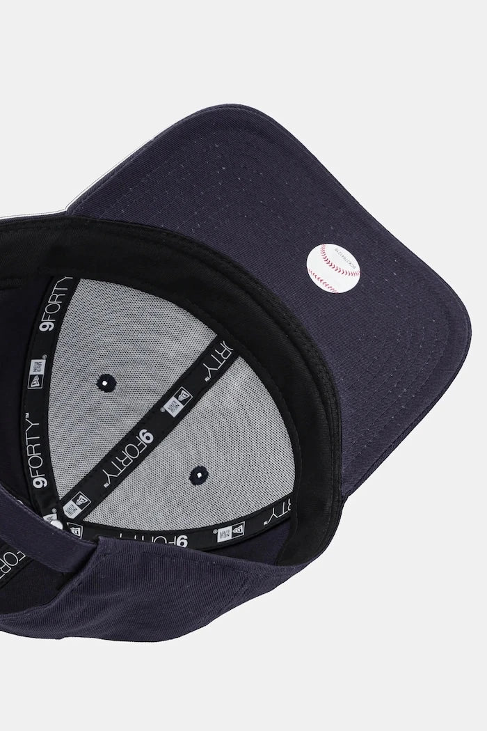 New Era - Шапка League Yankees ESSENTIAL 9FORTY®