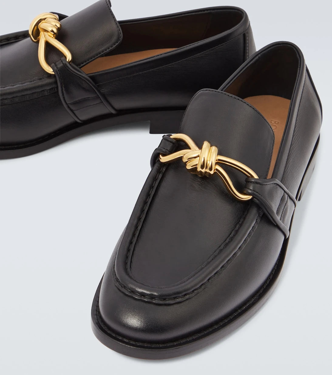 Bottega Veneta - حذاء لوفرز أستير نوت الجلدي