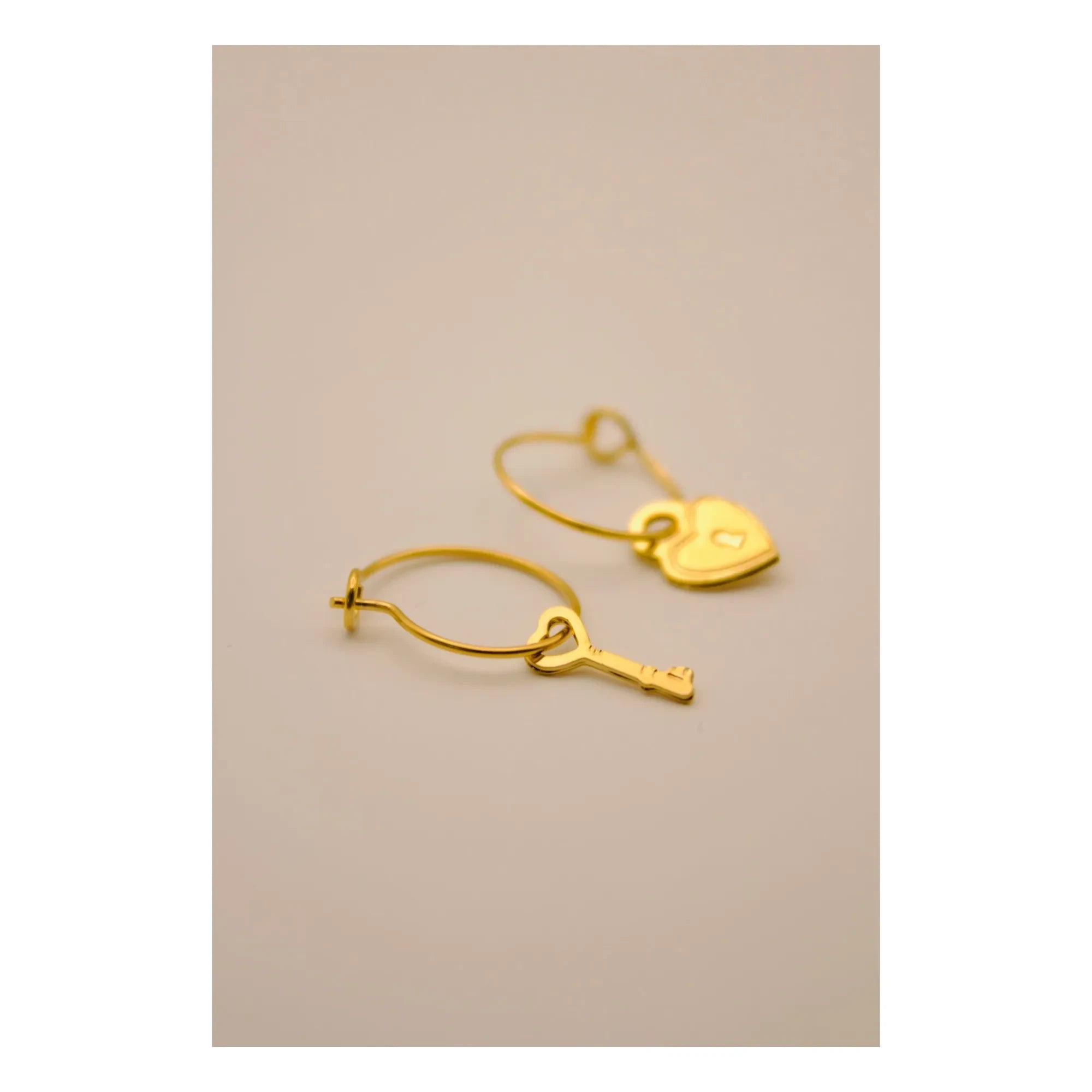Adorabili - Secret Mini Creoles | Gold