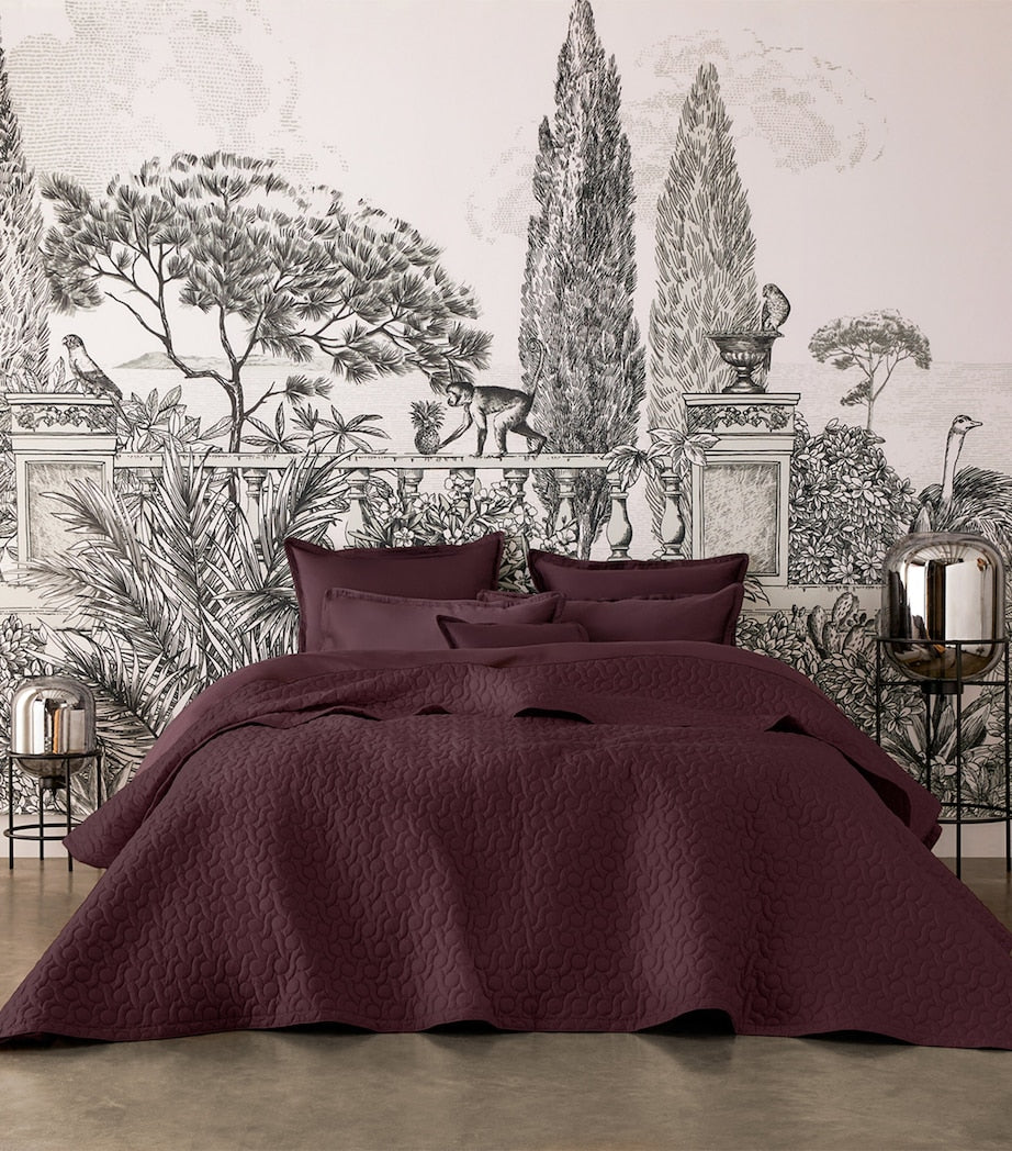 Poesie Super King Bedspread (280cm x 260cm)