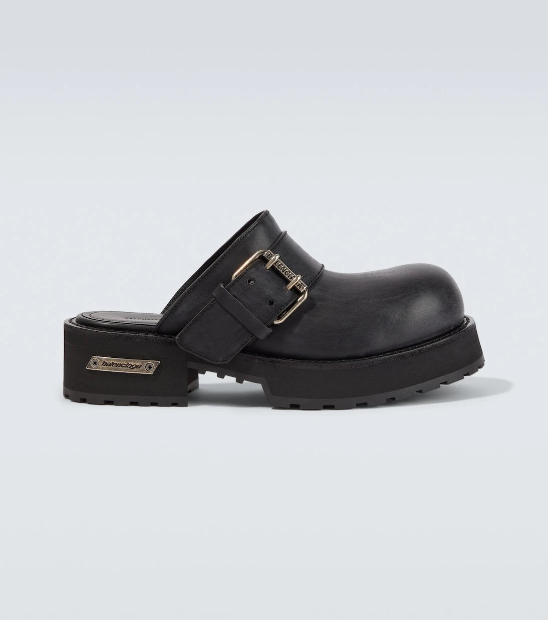 Balenciaga - حذاء البغل فينوم الجلدي