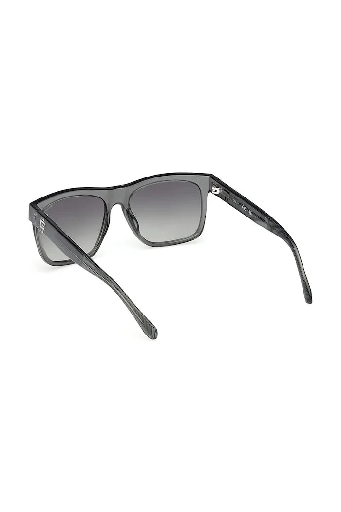 Слънчеви очила Guess
