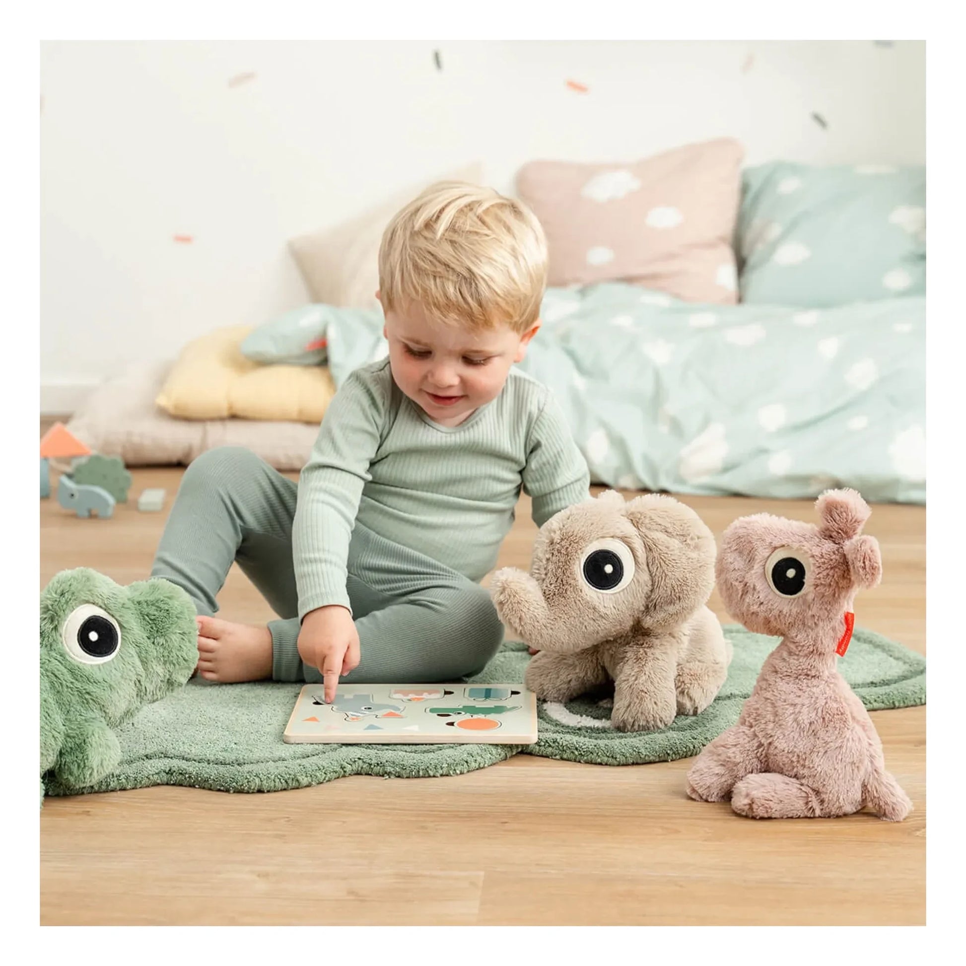 Done by deer - Bestie Croco plush | Green