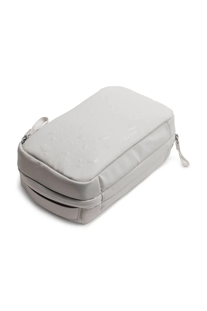 2'si 1 arada seyahat organizatörü Orbitkey Tech Pouch x KonMari 23 x 14 x 8 cm