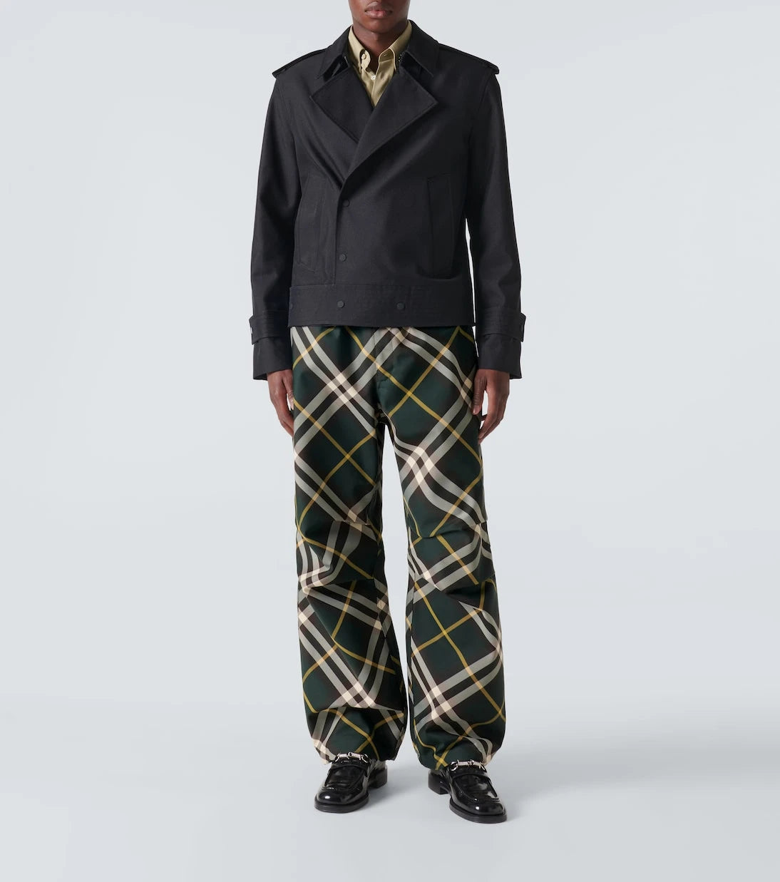 Burberry - بنطلون بربري بقصة أرجل واسعة ونقشة كاروهات