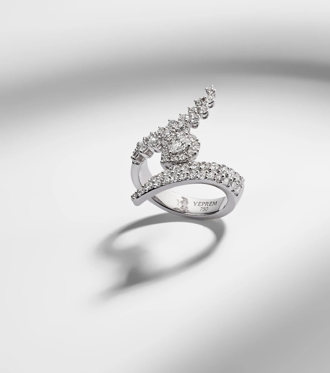 Yeprem - Y-Not 18kt white gold ring with diamonds