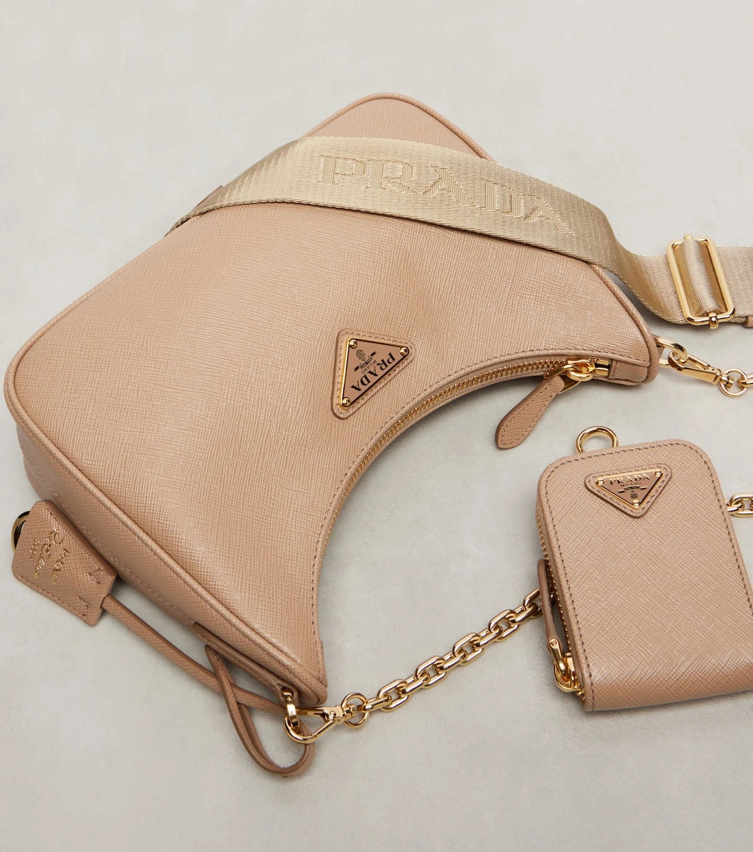 Prada - حقيبة كتف Re-Edition 2005 الجلدية