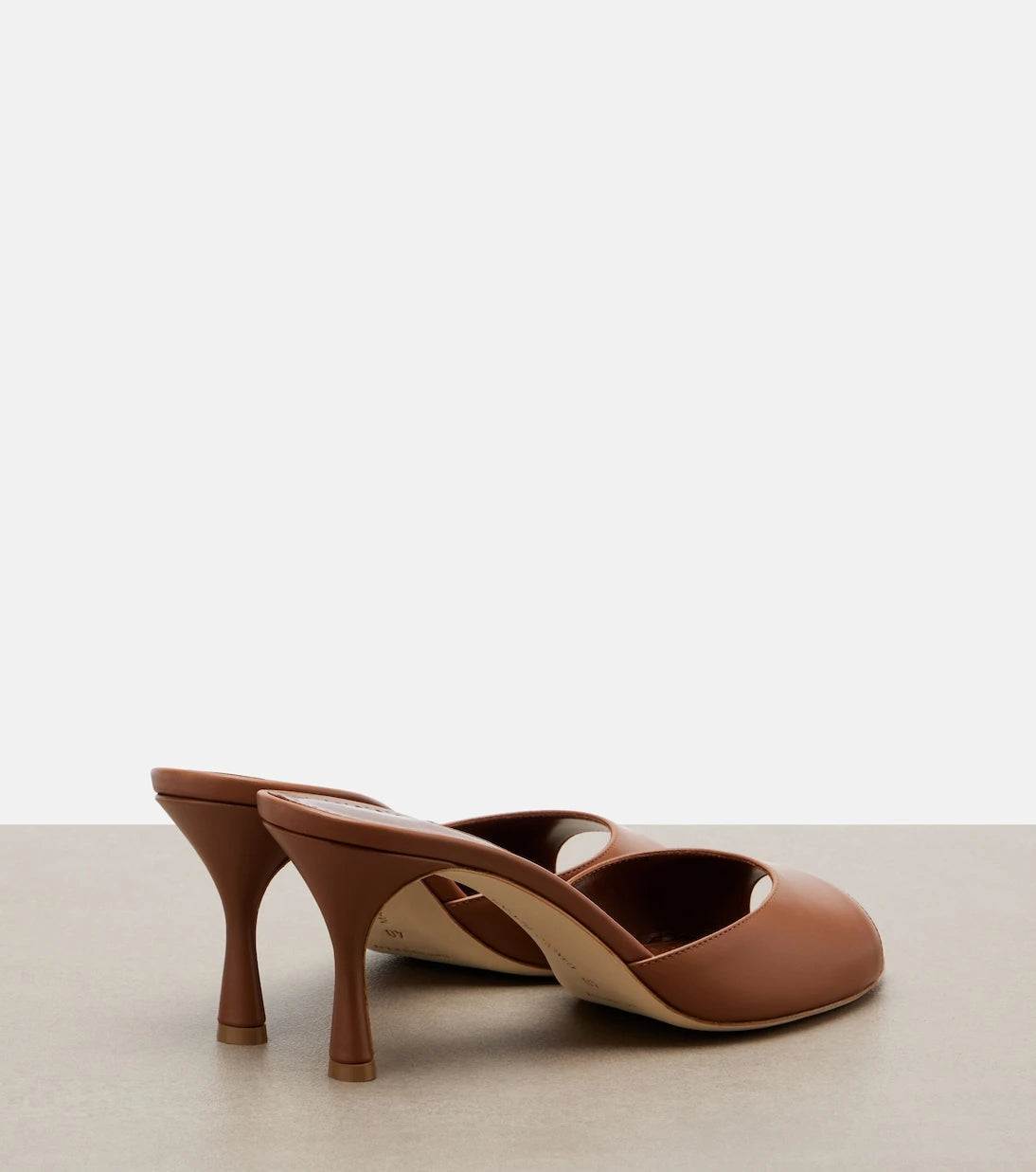 Manolo Blahnik - Jada leather mules
