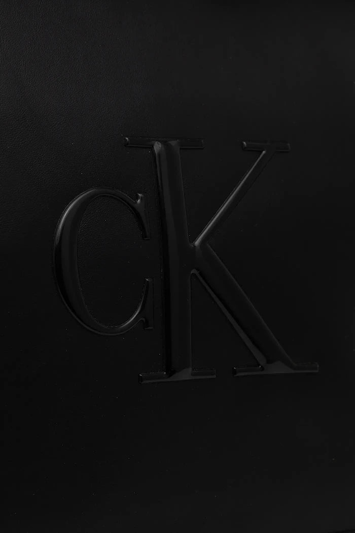 Calvin Klein шопинг чанта дамска от имитация на кожа
